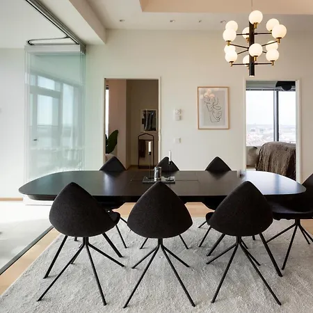 35th Floor Executive Penthouse W Private Appartement *